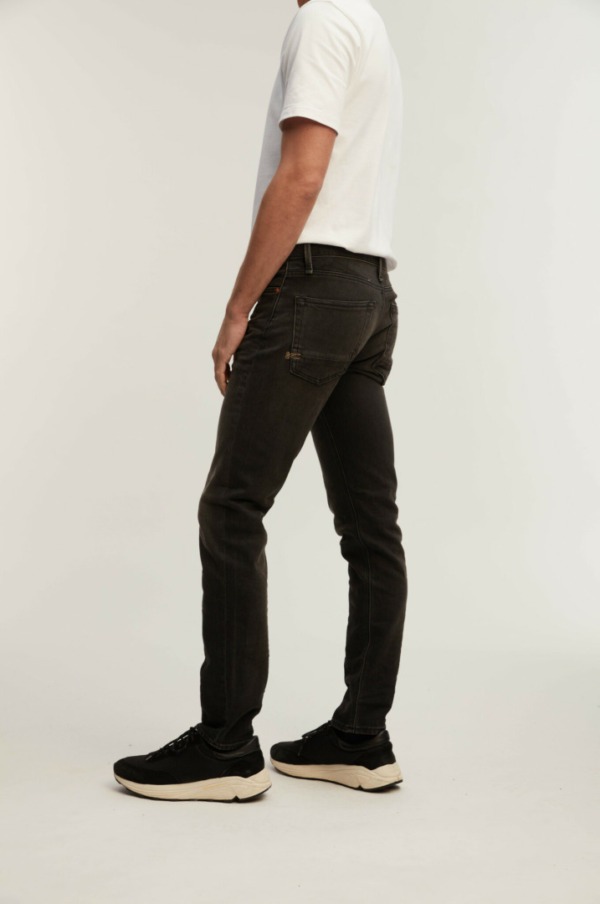 Denham Ridge Authentic Black Wash Straight Fit Jeans