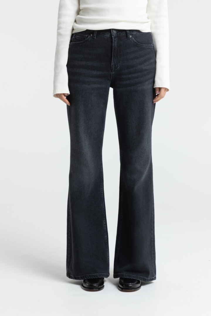 KINGS OF INDIGO Kukiko Cotton Flex Black Flared Jeans