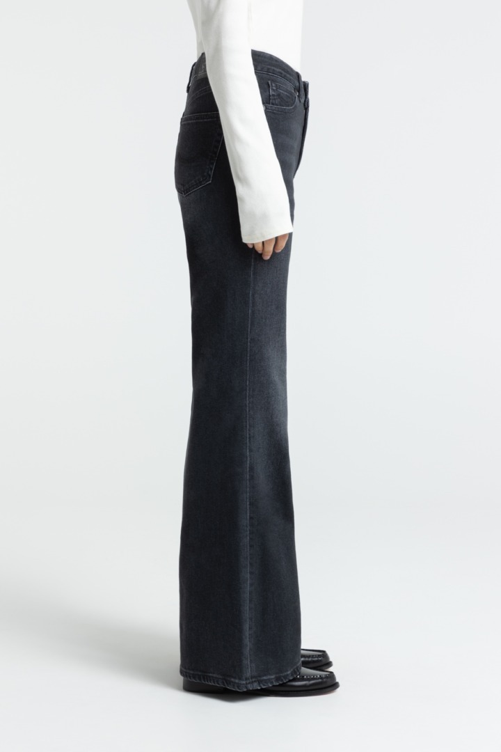 KINGS OF INDIGO Kukiko Cotton Flex Black Flared Jeans